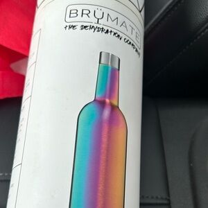 Brand new winesulator with straw